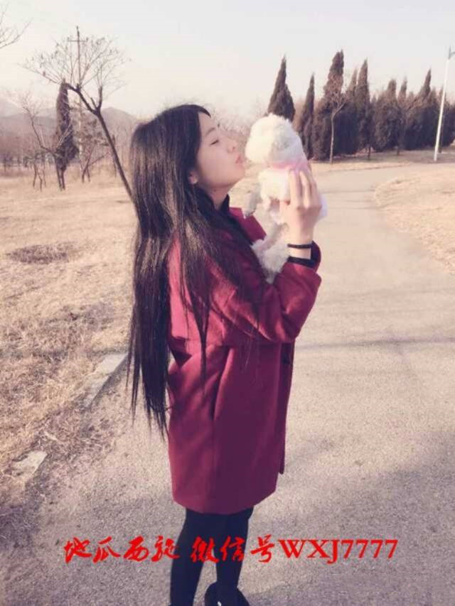 我的小妹是“地瓜西施” 微信号是xwj7777 